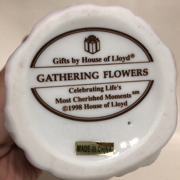 Gifts by house of Lloyd “gathering flowers” 1998 - Picture 7 of 8